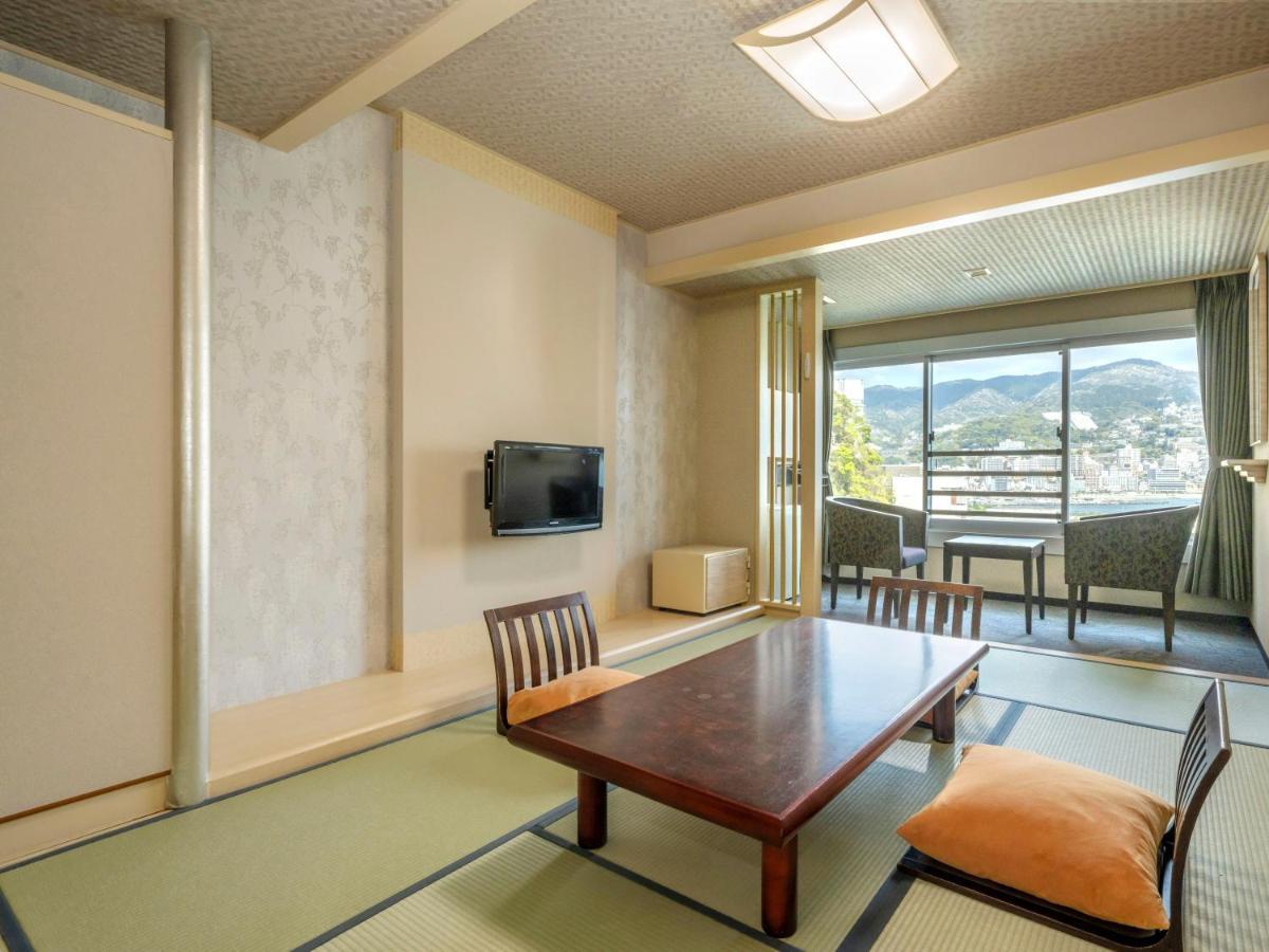Hotel New Akao Atami  Exterior photo